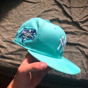 New Era Vintage Yankees 2000 World Series cap